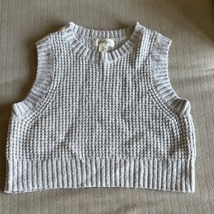 Jessica Simpson Light Gray Knit Top